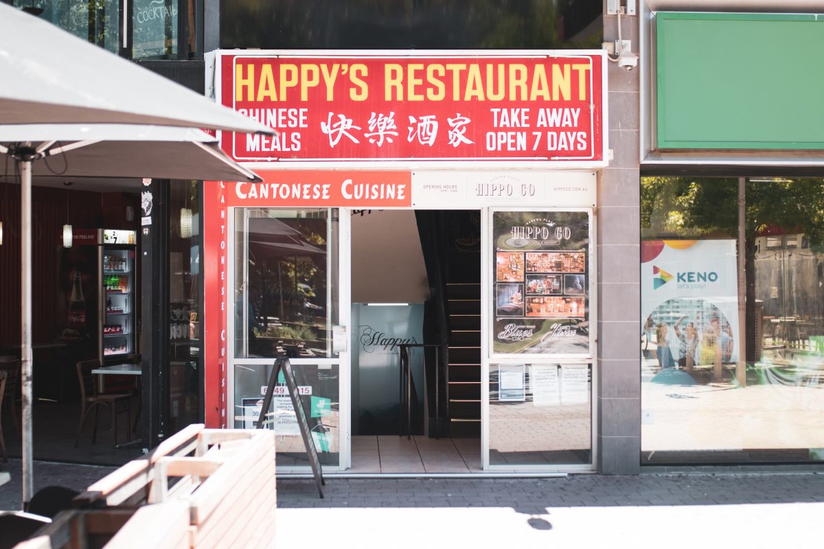 Happy's Restaurant sign