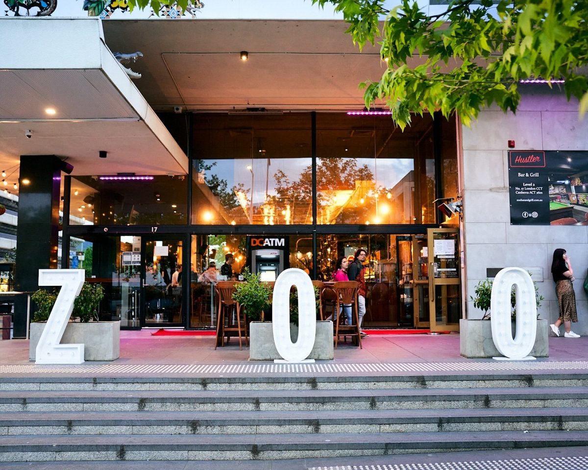 The exterior of Zoo Bar