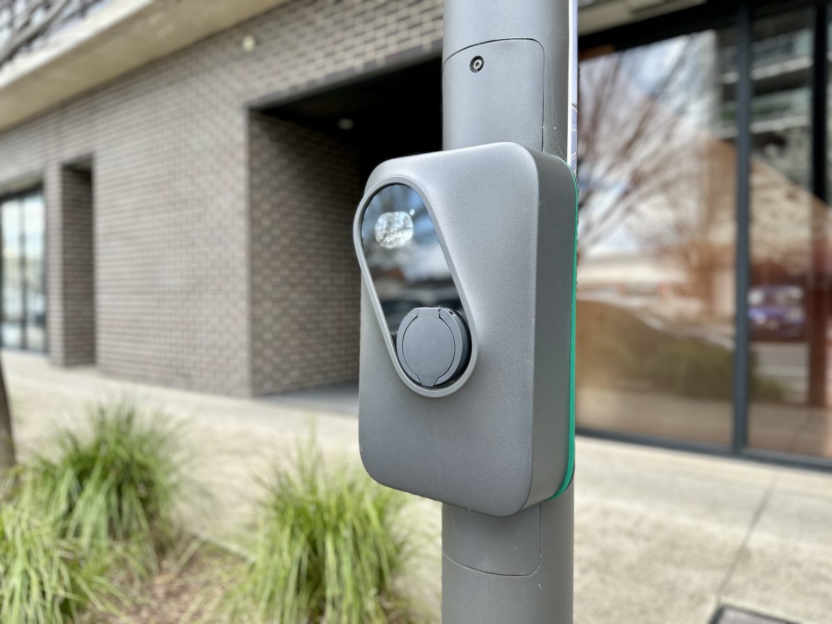 lamppost charging station