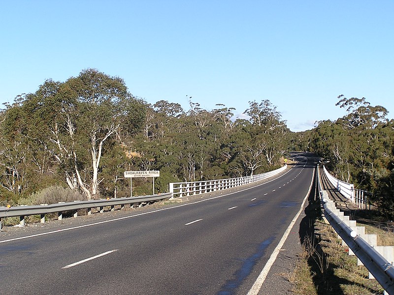 stretch of highway near bridge 