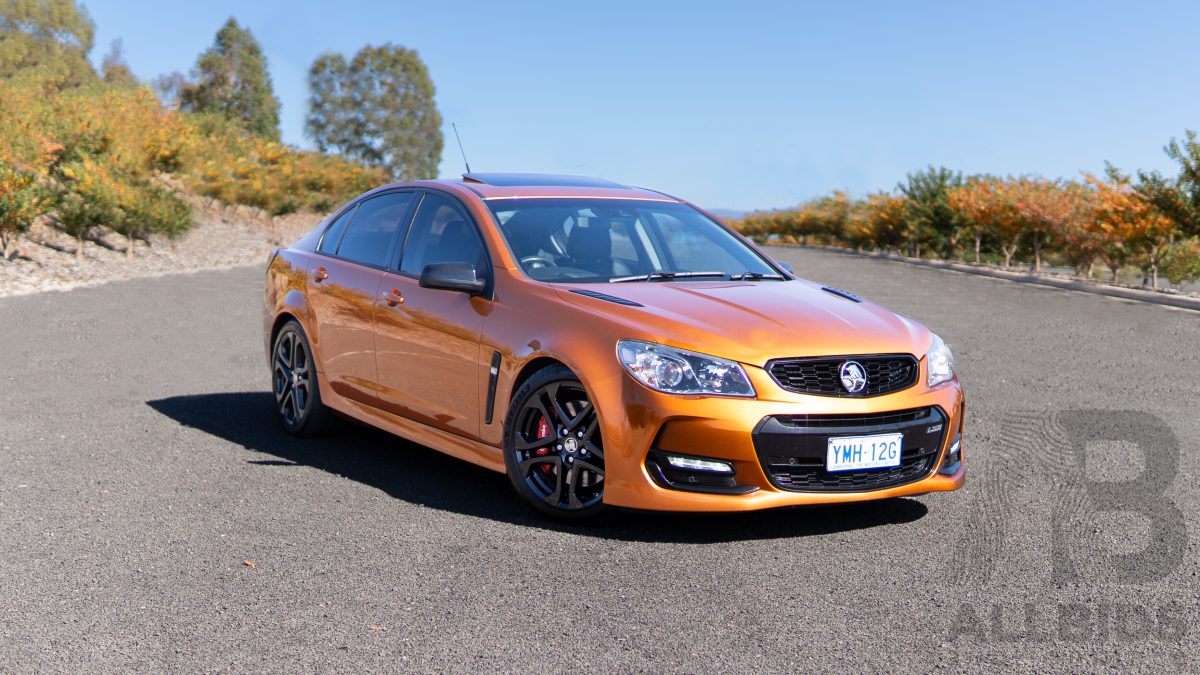 commodore on road