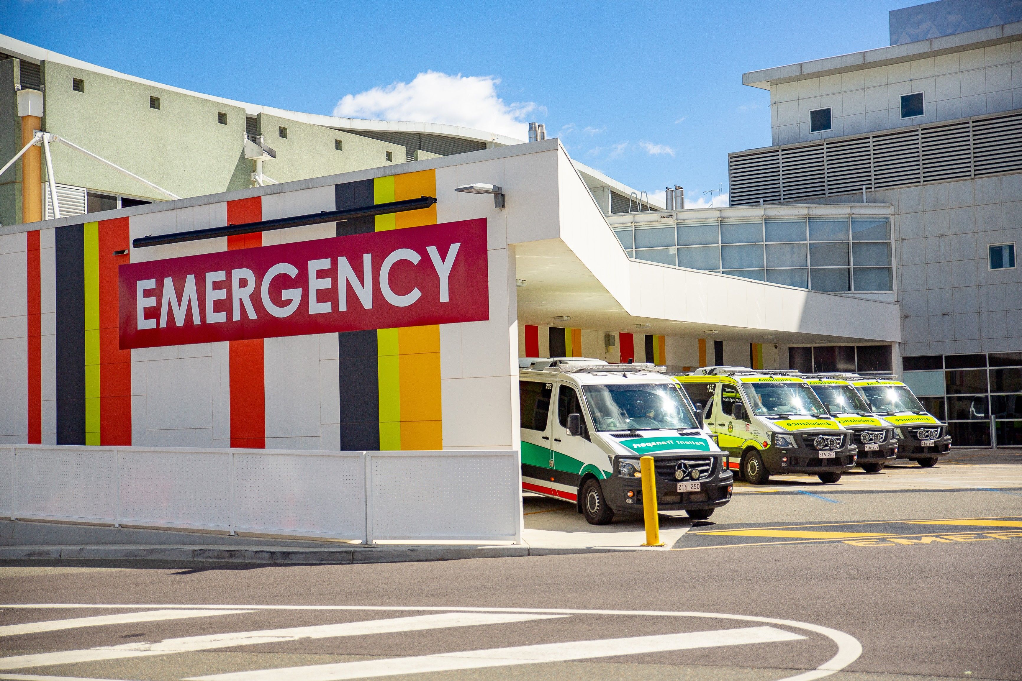 堪培拉急诊人数激增，使面临疫情压力的医院运力更为紧张
