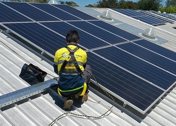 为了业主的共同利益，堪培拉业主委员会寻求公寓屋顶太阳能方案