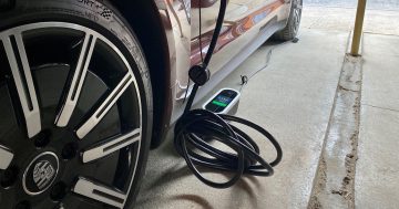 堪培拉公寓的车位上安装一个电动汽车充电桩都需要什么？