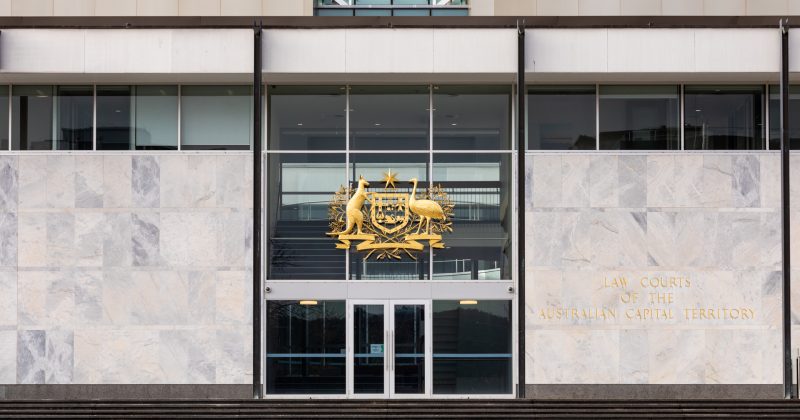 警方称两名男子涉嫌袭击致受害者昏迷