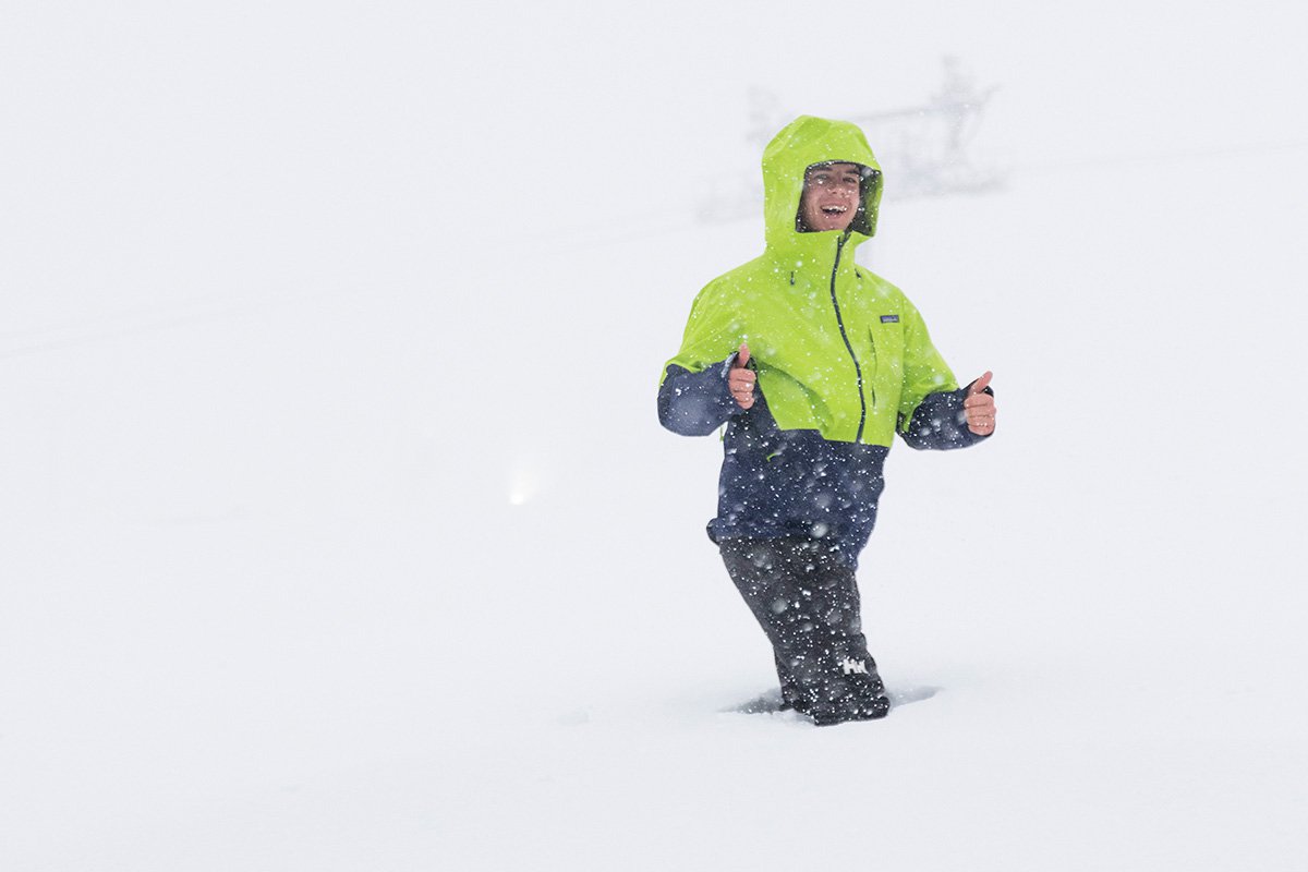 降雪或超80厘米，新州Perisher滑雪场提前开放；破坏性强风侵袭堪培拉地区