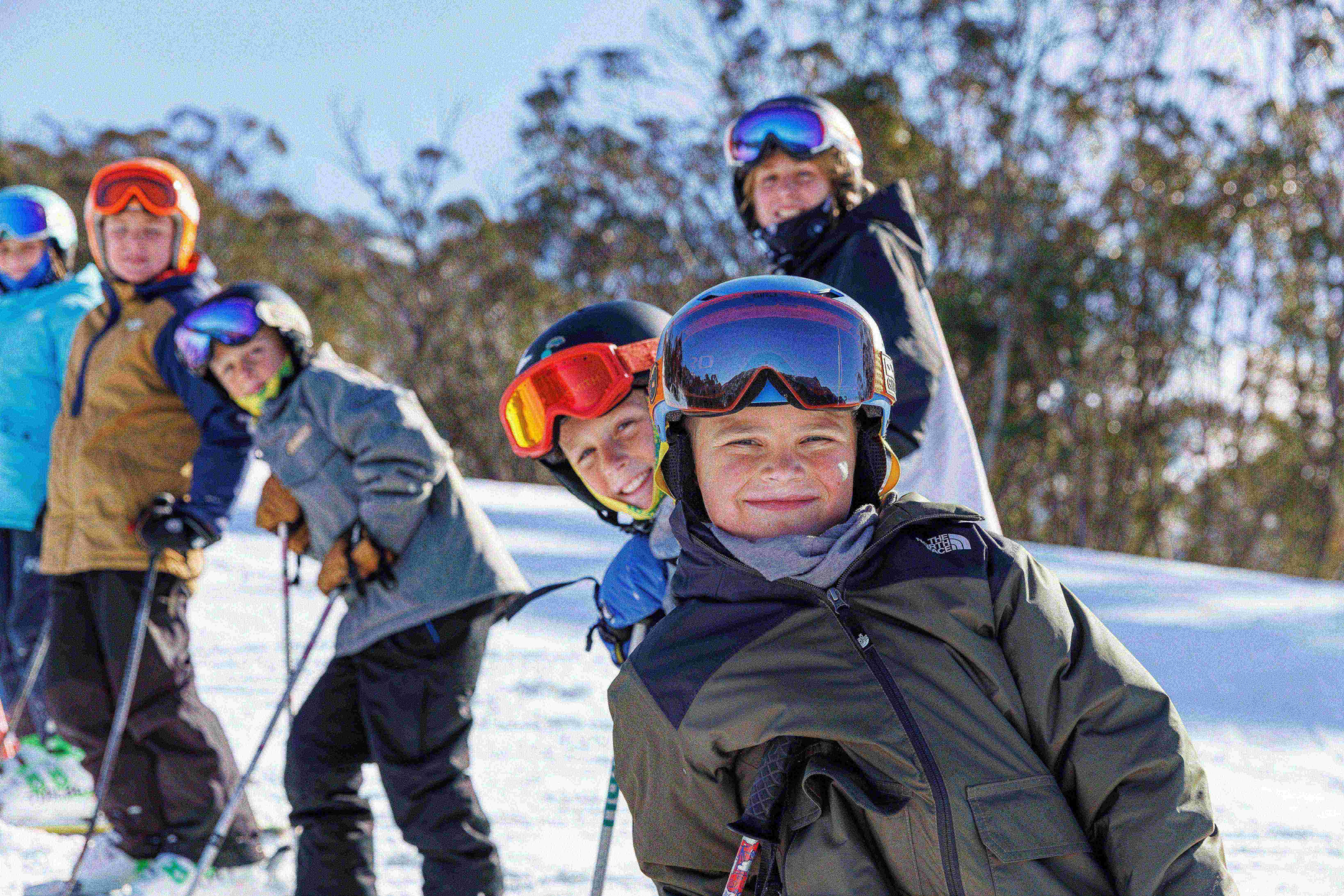澳洲滑雪季启动，雪山度假村迎来繁忙长周末