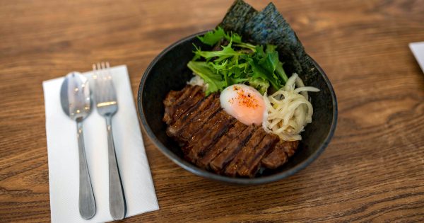 堪培拉美食地图：Hachiko餐厅为Belconnen湖畔带来现代日本风味