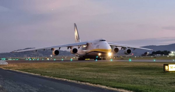 “巨无霸”运输机安东诺夫上月抵堪，盘点近年来登陆堪培拉机场的七大酷炫飞机