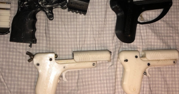 堪培拉一名男子涉嫌制造3D打印枪支，并被控贩运枪支