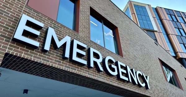 堪培拉一家餐饮公司水槽不合规致64人感染肠胃疾病