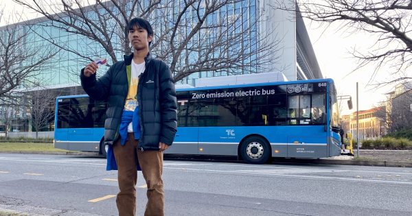 由于调查报告延迟，堪培拉学生发起请愿，希望MyWay+系统更便捷