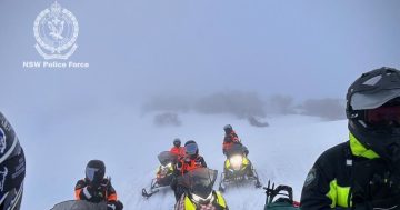 个人定位信标帮助七名雪山徒步旅行者获救
