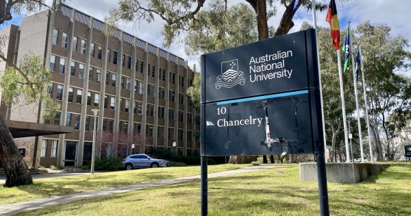 联邦工作健康与安全监管机构对澳国立展开调查