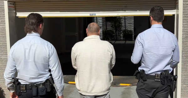 男子涉嫌签证诈骗，疑骗取留学生4.4万澳元