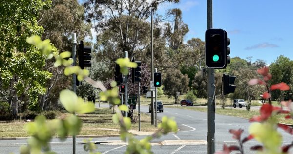 交通信号灯背后的科学原理：交叉路口为什么要设置红绿灯而非环岛