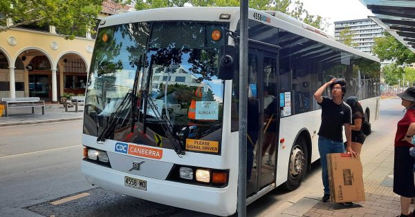 堪培拉通勤者出行受阻，公众呼吁增加公交班次以应对轻轨服务中断